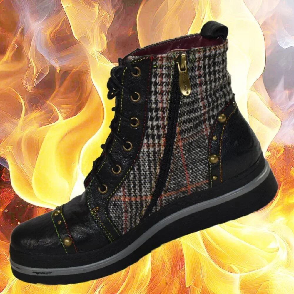 Spring Step L’Artiste Rehja Black Brown Plaid Combat Boot Size 36 (US 5.5 -6)